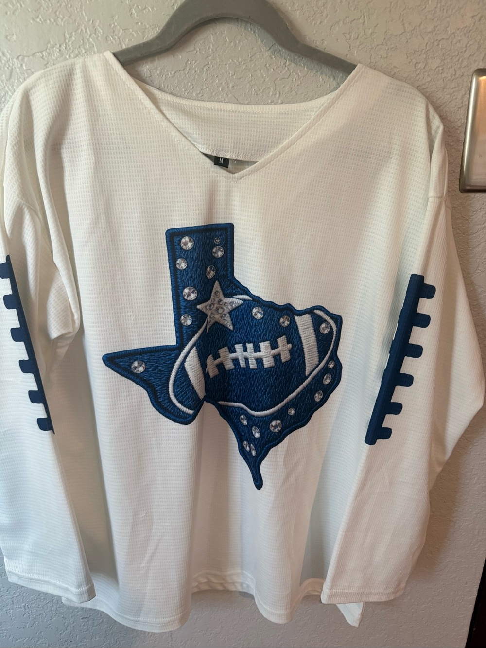 NFL Dallas Cowboys White Long-Sleeve Texas Football Applique Top